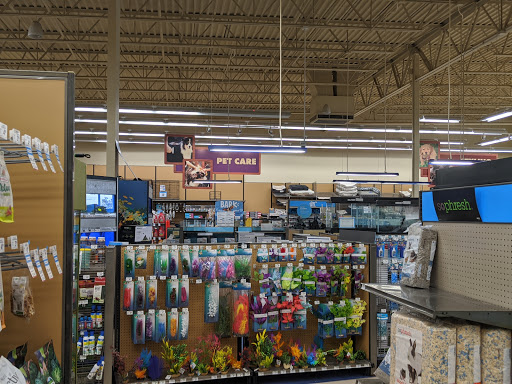 Pet Supply Store «Petco Animal Supplies», reviews and photos, 806 W Paradise Dr, West Bend, WI 53095, USA