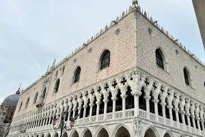 Doge's Palace image