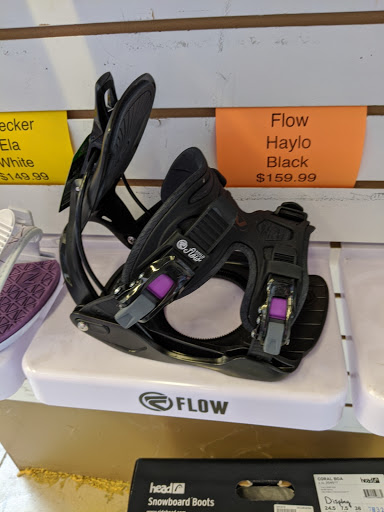 Sporting Goods Store «Play It Again Sports- Chesterfield, MI», reviews and photos, 50607 Gratiot Ave, Chesterfield, MI 48051, USA