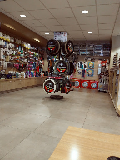 Car Dealer «Riverside Auto Center», reviews and photos, 8201 Auto Dr, Riverside, CA 92504, USA