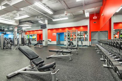 Blink Fitness - 480 Suffolk Ave, Brentwood, NY 11717