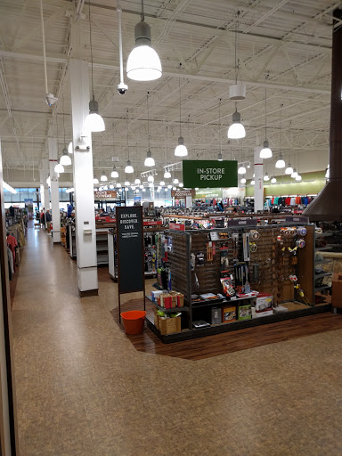 Outdoor Sports Store «Sierra Trading Post», reviews and photos, 5916 Barnes Rd, Colorado Springs, CO 80922, USA