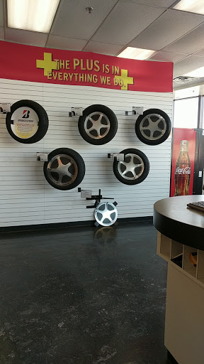 Tire Shop «Tires Plus», reviews and photos, 8453 Joiner Way, Eden Prairie, MN 55344, USA