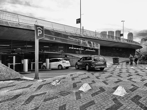 Erasmus Bridge Parking