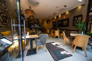 Club Caffe&Restaurant Kula image