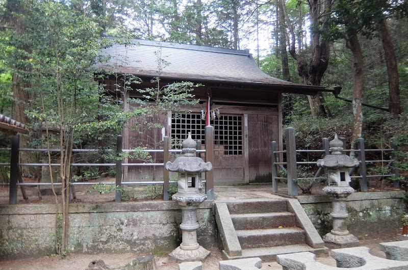 岩瀬神社