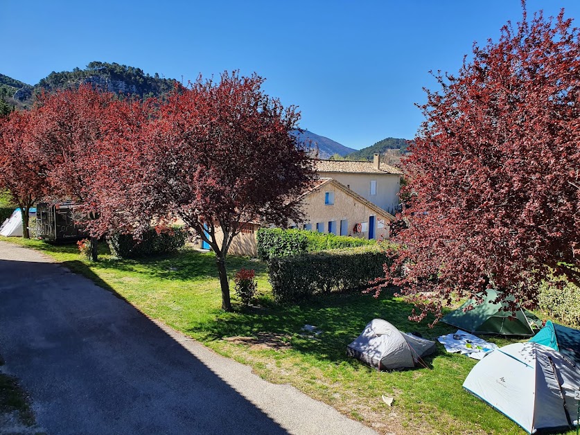 Camping Le Jalinier - Onlycamp à Buis-les-Baronnies