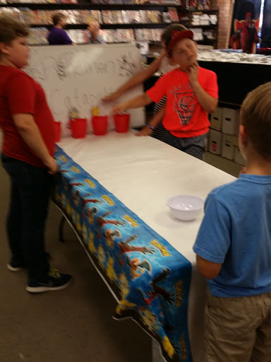 Comic Book Store «Showcase Comics and Collectables», reviews and photos, 1071 Robert Blvd #12, Slidell, LA 70458, USA