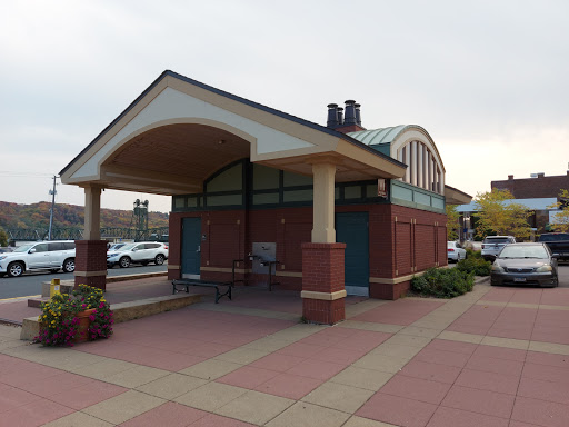 Book Store «Valley Bookseller», reviews and photos, 217 Main St N, Stillwater, MN 55082, USA