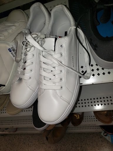 Clothing Store «Ross Dress for Less», reviews and photos, 2415 N Monroe St, Tallahassee, FL 32303, USA