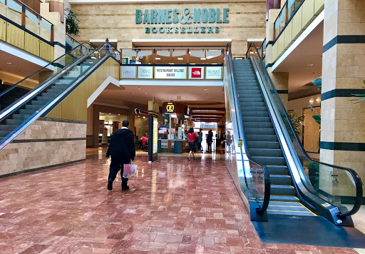 Book Store «Barnes & Noble», reviews and photos, 113 W County Center, Des Peres, MO 63131, USA