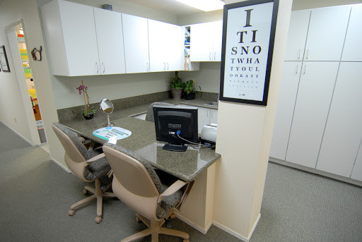 Eye Care Center «Solano Eye Care, An Optometric Corporation», reviews and photos, 1329 Oliver Rd, Fairfield, CA 94534, USA