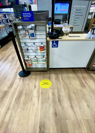 Electronics Store «Best Buy», reviews and photos, 16680 Highlands Center Blvd, Bristol, VA 24202, USA