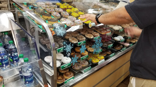 Bakery «Krispy Kreme Doughnuts», reviews and photos, 5318 W Irlo Bronson Memorial Hwy, Kissimmee, FL 34746, USA
