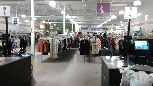 Thrift Store «Arizona Ave & Pecos Goodwill Retail Store & Donation Center», reviews and photos