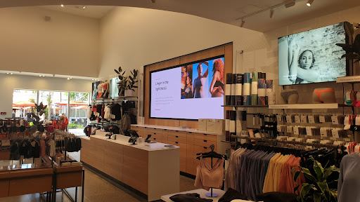 Sportswear Store «lululemon», reviews and photos, 846 Lincoln Rd #1a, Miami Beach, FL 33139, USA