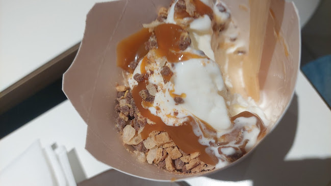 https://www.mcdonalds.pt/restaurantes/funchal-drive?utm_campaign=211&utm_medium=organic&utm_source=gmb