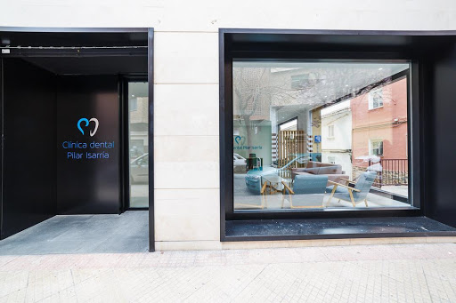 CLINICA DENTAL PILAR ISARRIA en Cáceres‎, Cáceres‎