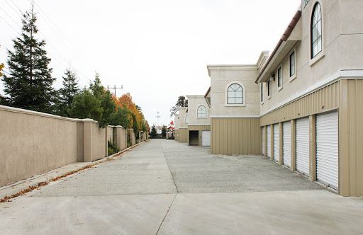 Self-Storage Facility «EZ STORAGE ELK GROVE», reviews and photos, 8650 W Stockton Blvd, Elk Grove, CA 95758, USA