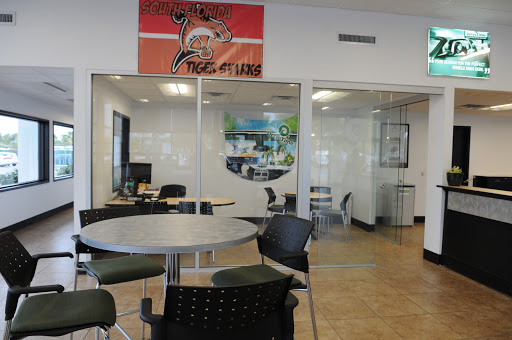 Used Car Dealer «DriveTime Used Cars», reviews and photos, 2300 N State Rd 7, Lauderdale Lakes, FL 33313, USA