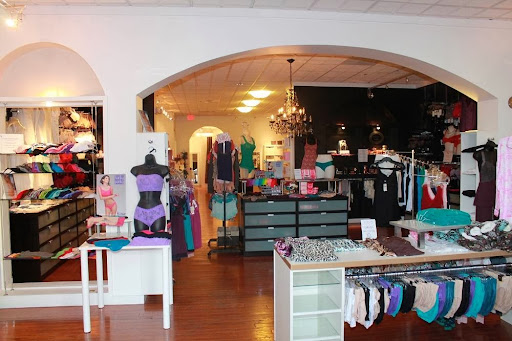 Lingerie Store «Belle Mode Intimates», reviews and photos, 11889 Grand Commons Ave, Fairfax, VA 22030, USA
