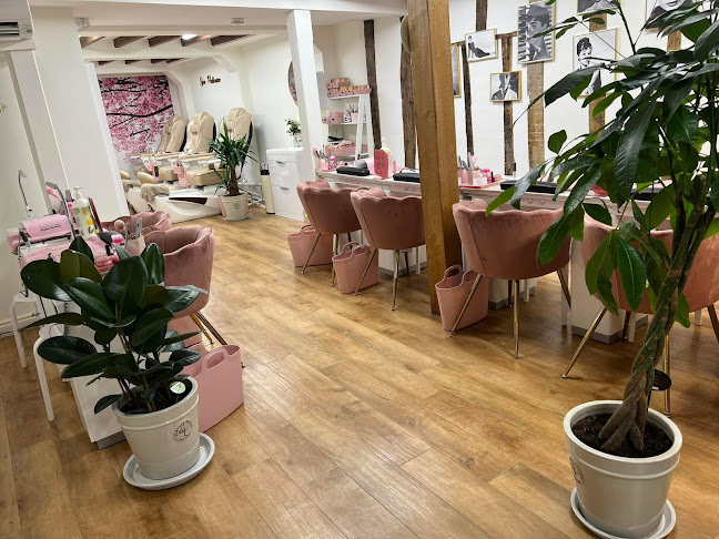 Reviews of Ella's Nail House in Colchester - Beauty salon