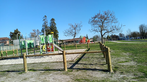 attractions Aire de jeux landiras Landiras
