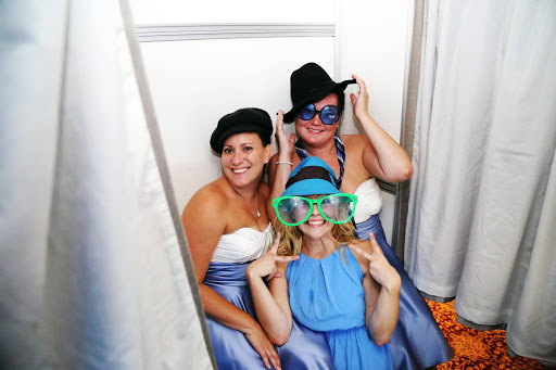 4 Flashes Photo Booths