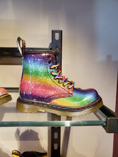 Shoe Store «The Dr. Martens Store», reviews and photos, 2 NW 10th Ave, Portland, OR 97209, USA