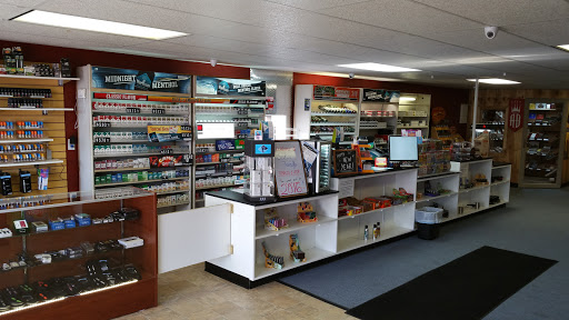Tobacco Shop «Smoker Friendly Tobacco & Vape #28», reviews and photos, 7640 S Meridian St, Indianapolis, IN 46217, USA