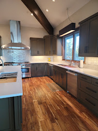 Shellie's Extreme Cleaning LLC