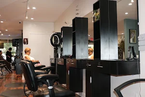 Universal Hair Salon image