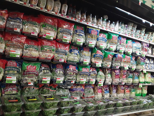 Grocery Store «Supreme Shop n Bag», reviews and photos, 4301 Walnut St, Philadelphia, PA 19104, USA