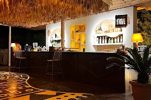 Mouna Restaurant & Lounge image