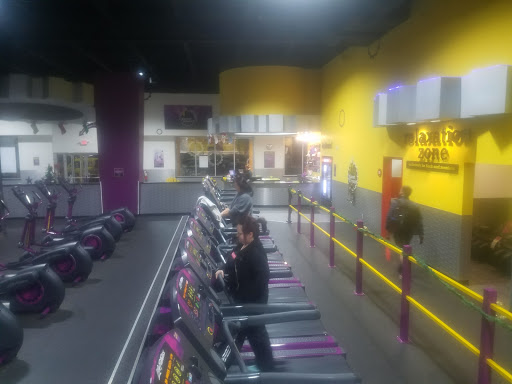 Gym «Planet Fitness», reviews and photos, 8443 Day Dr, Parma, OH 44129, USA