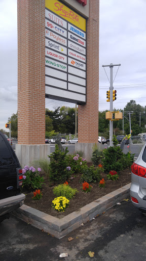 Shopping Mall «Forest Promenade Shopping Center», reviews and photos, 965 Richmond Ave, Staten Island, NY 10314, USA
