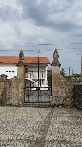 Avaliações doIgreja Paroquial de Pinheiros em Leiria - Igreja