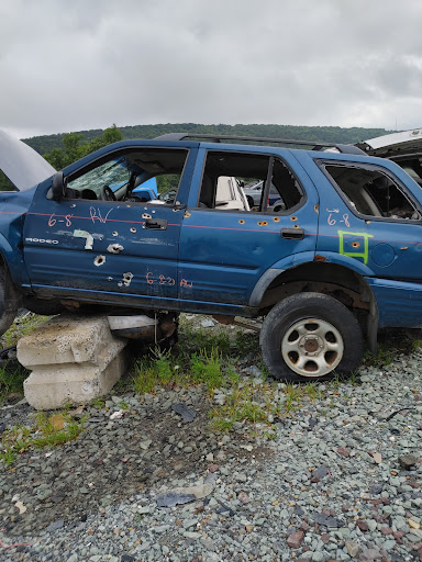 Salvage Yard «EZ Pull & Save Auto Parts», reviews and photos, 2401 Summer Valley Rd, New Ringgold, PA 17960, USA