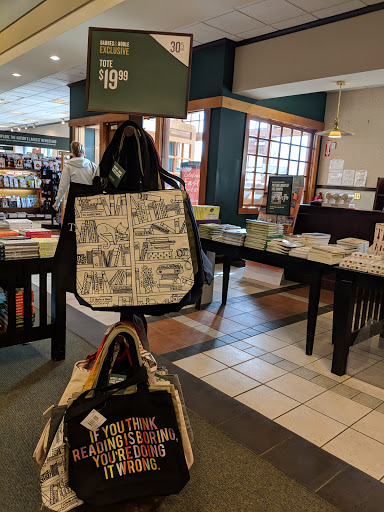 Book Store «Barnes & Noble», reviews and photos, 3981 U.S. 9, Freehold, NJ 07728, USA