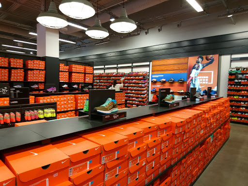 Sporting Goods Store «Nike Factory Store», reviews and photos, 71 Aquarium Way, Long Beach, CA 90802, USA