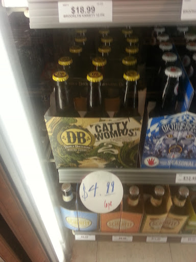 Liquor Store «Harbor Spirits», reviews and photos, 527 Benfield Rd, Severna Park, MD 21146, USA