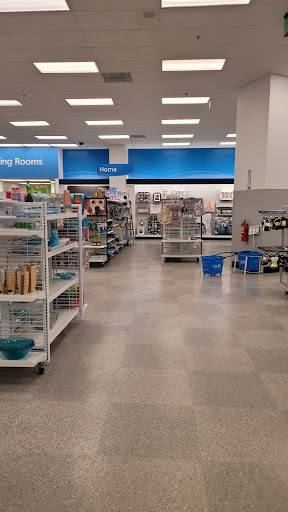 Clothing Store «Ross Dress for Less», reviews and photos, 911 Old York Rd, Jenkintown, PA 19046, USA