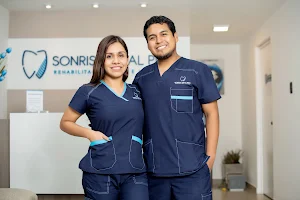 Sonrisa Ideal Perú - Dentista San Miguel image