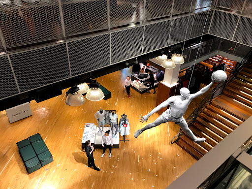 Clothing Store «Nike Portland», reviews and photos, 638 SW 5th Ave, Portland, OR 97201, USA