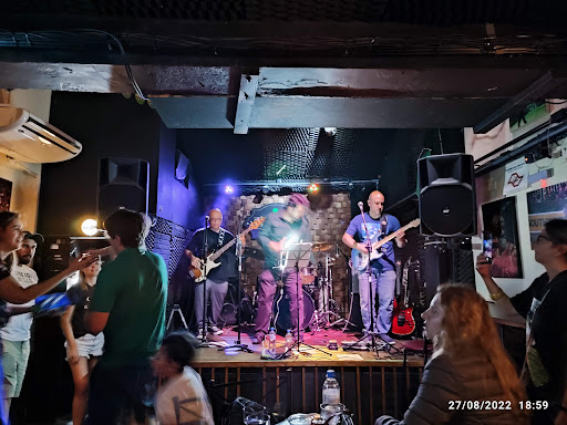 Logo da empresa - St. Paul's Pub