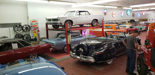 Used Car Dealer «North Shore Classics (Classic Car Dealership)», reviews and photos, 149 N Seymour Ave, Mundelein, IL 60060, USA