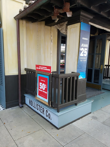 Clothing Store «Hollister Co.», reviews and photos, 280 Cedar Sage Dr, Garland, TX 75040, USA