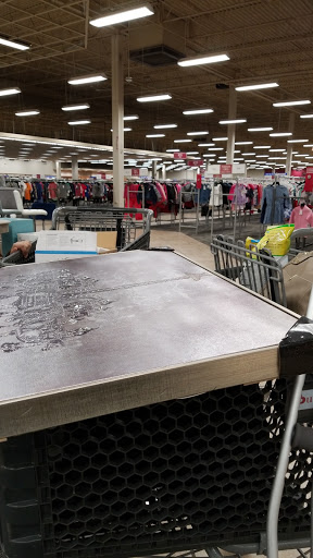 Clothing Store «Burlington Coat Factory», reviews and photos, 271 Cottage Grove Rd, Bloomfield, CT 06002, USA