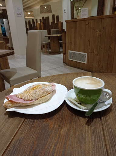 Casa Nostra Cafetería