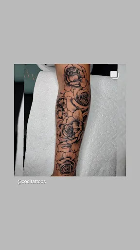 Tattoo Shop «Blood Moon Tattoo Gallery», reviews and photos, 101 N Main St #201, Mansfield, TX 76063, USA